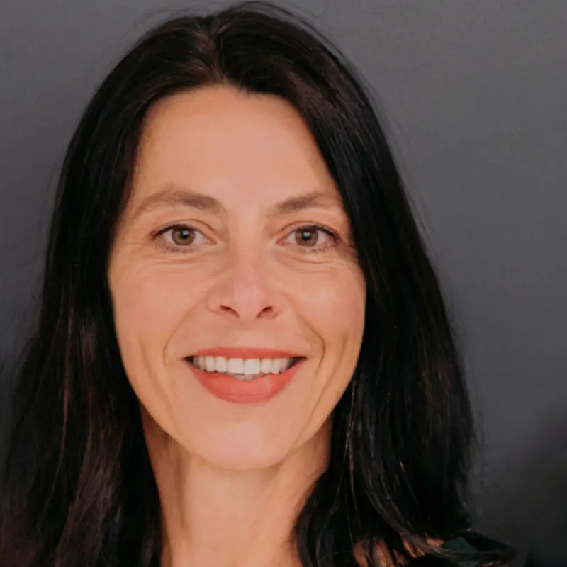 Dr. Lucia Malfent